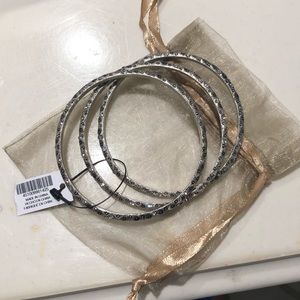 3 Bracelets